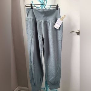 NWT Athleta Salutation Rib Jogger minimalistic grey